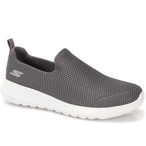 Skechers Men's Go Max-Athletic Air Mesh Grey Slip on Walking Sneaker in Size 8